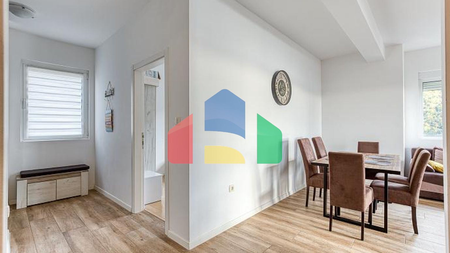 Светлая и уютная квартира площадью 65 м² в Рафаиловичах