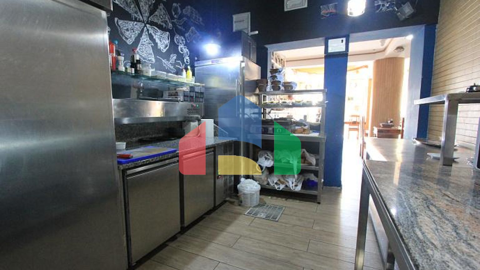 Ресторан на первой линии у моря в Рафаиловичах на продажу