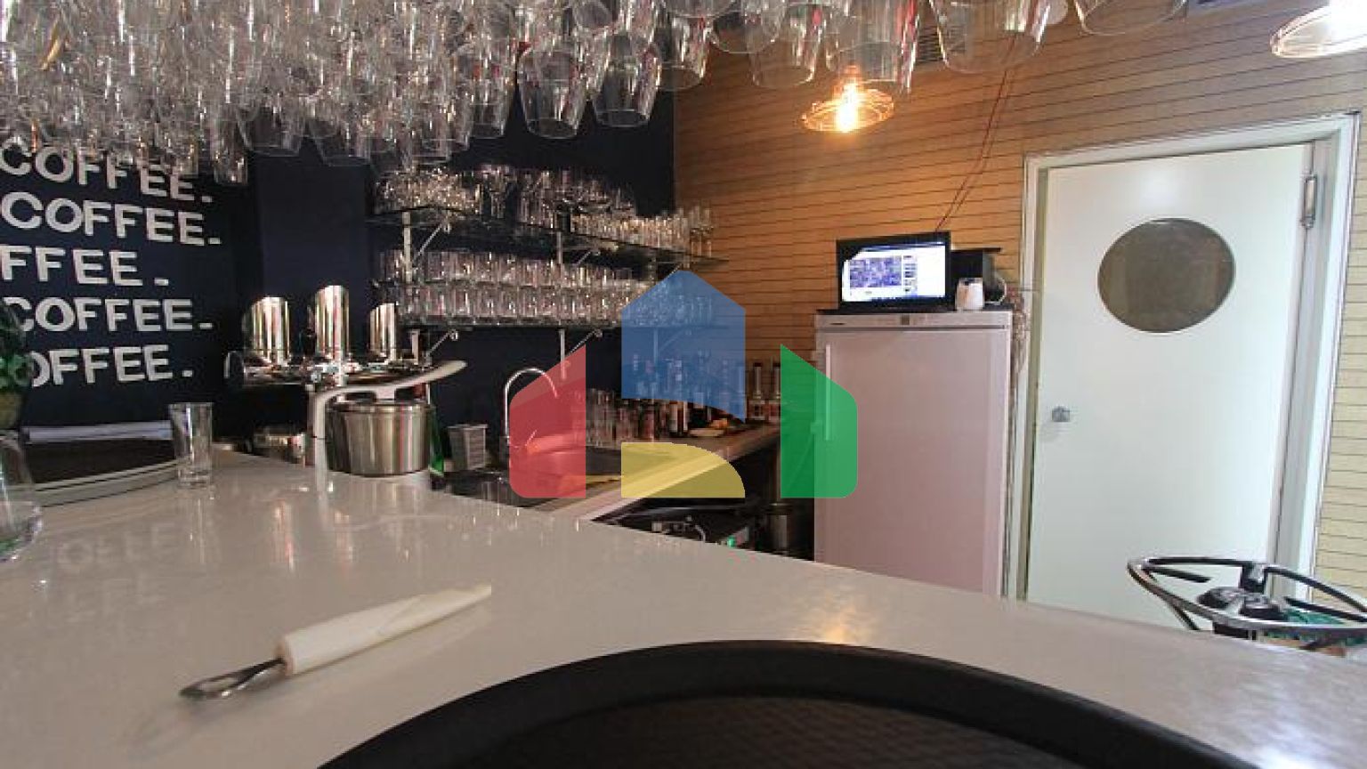 Ресторан на первой линии у моря в Рафаиловичах на продажу