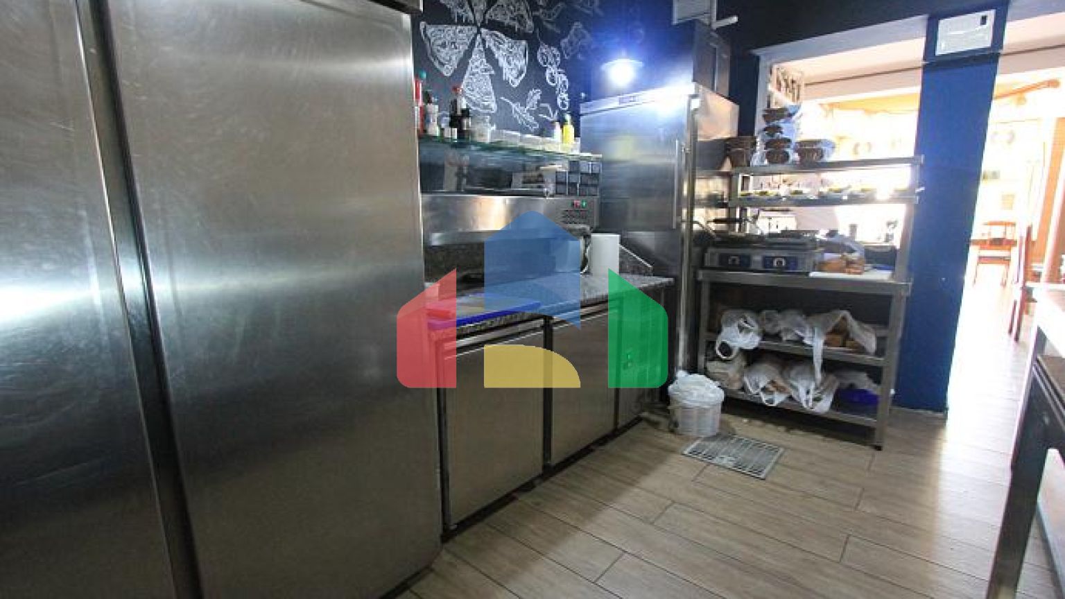 Ресторан на первой линии у моря в Рафаиловичах на продажу