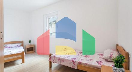 Квартиры с видом на море в двух жилых домах с лифтом в Рафаиловичи.