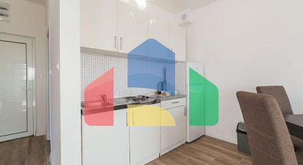 Квартиры с видом на море в двух жилых домах с лифтом в Рафаиловичи.