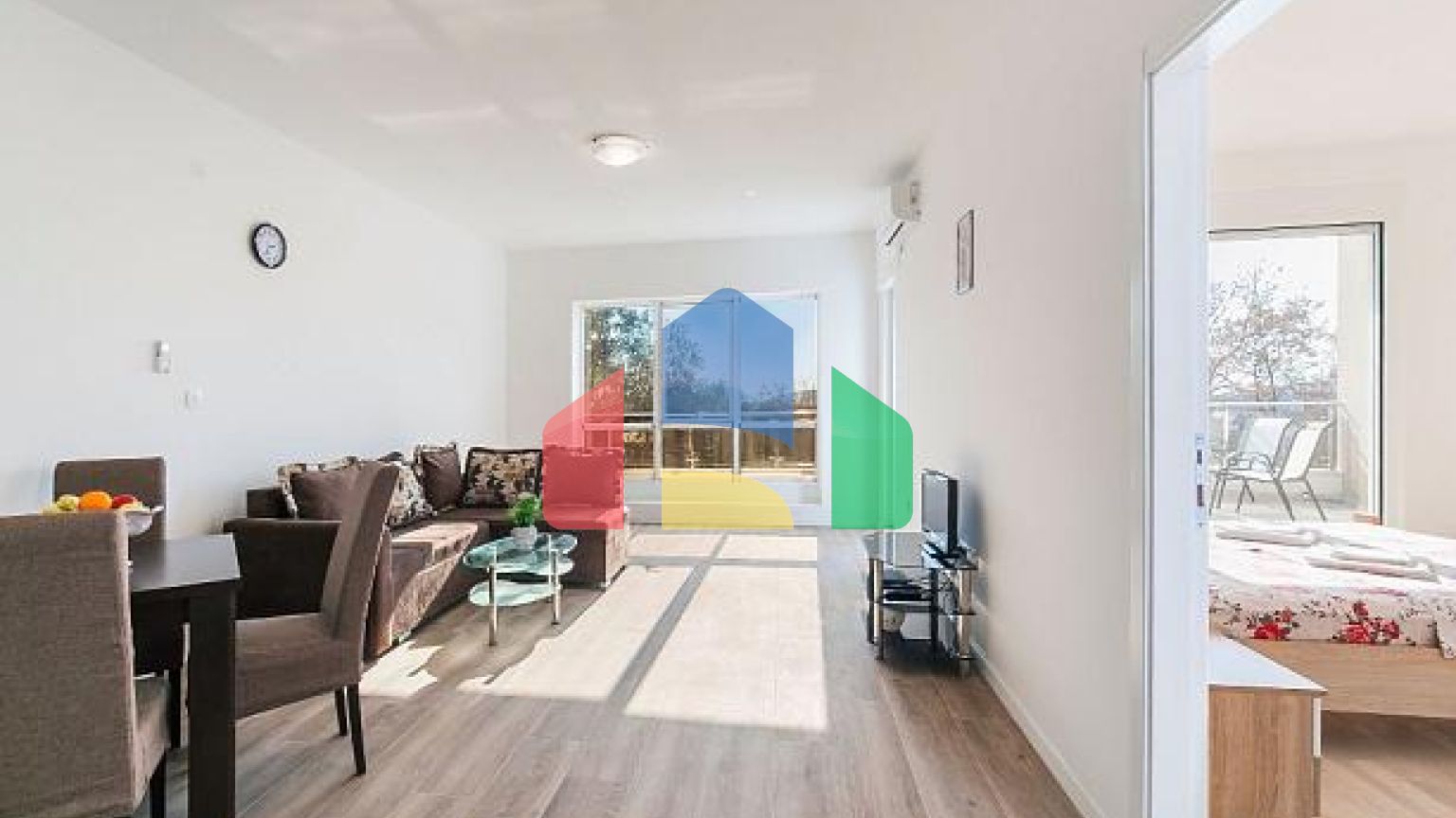 Квартиры с видом на море в двух жилых домах с лифтом в Рафаиловичи.