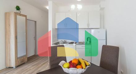 Квартиры с видом на море в двух жилых домах с лифтом в Рафаиловичи.