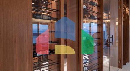 Уникальный пентхаус с бассейном и садом на крыше Уникальный пентхаус с бассейном и садом на крыше