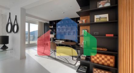 Уникальный пентхаус с бассейном и садом на крыше Уникальный пентхаус с бассейном и садом на крыше