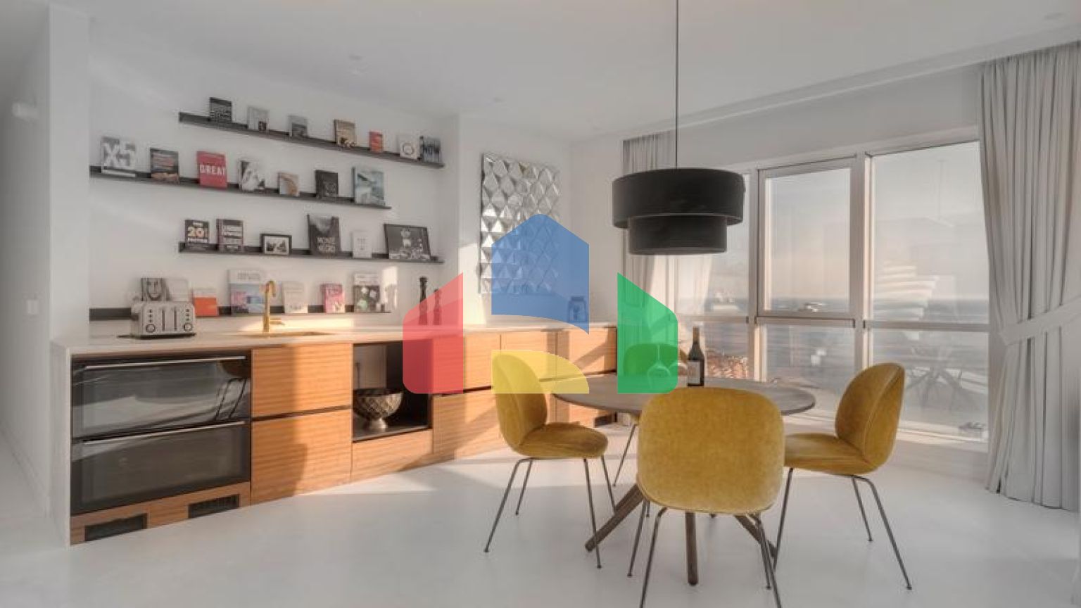 Уникальный пентхаус с бассейном и садом на крыше