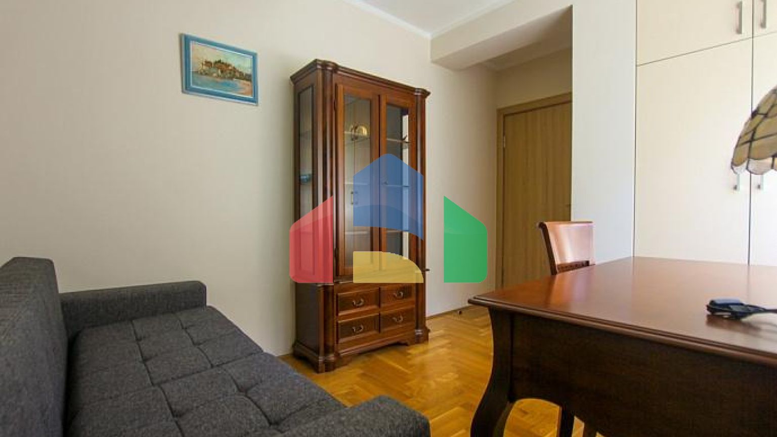 Квартира с панорамным видом на море и гаражом в Рафаиловичах