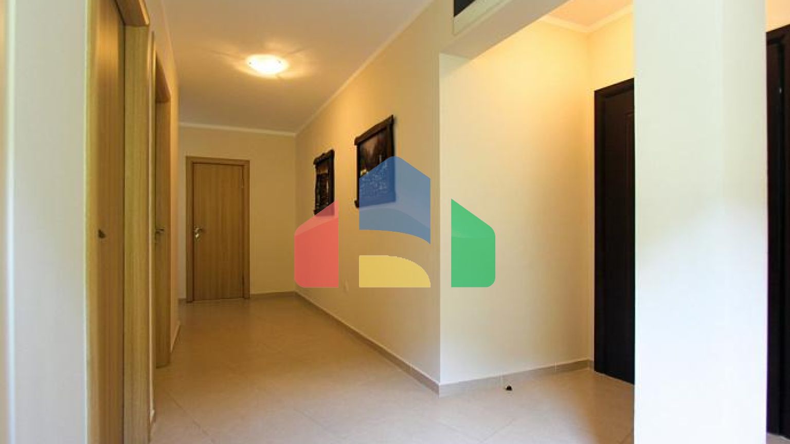 Квартира с панорамным видом на море и гаражом в Рафаиловичах