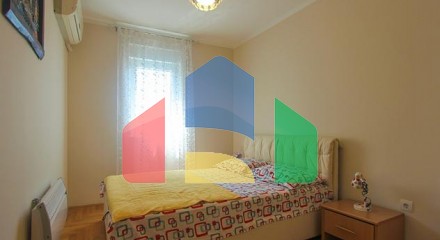 Квартира с панорамным видом на море и гаражом в Рафаиловичах