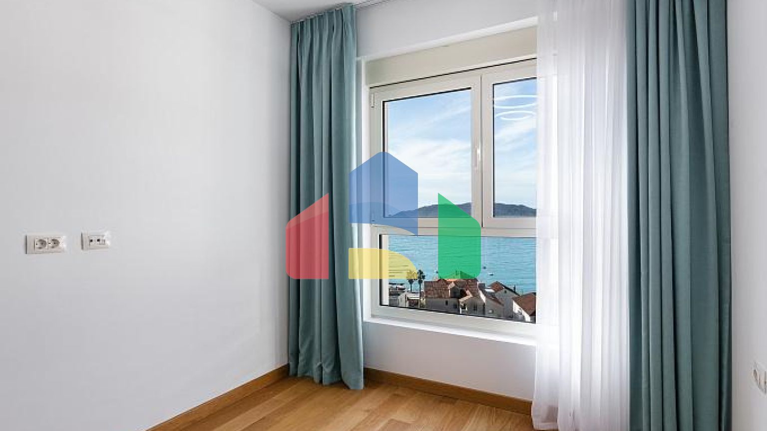 Пентхаус в Рафаиловичи с видом на море