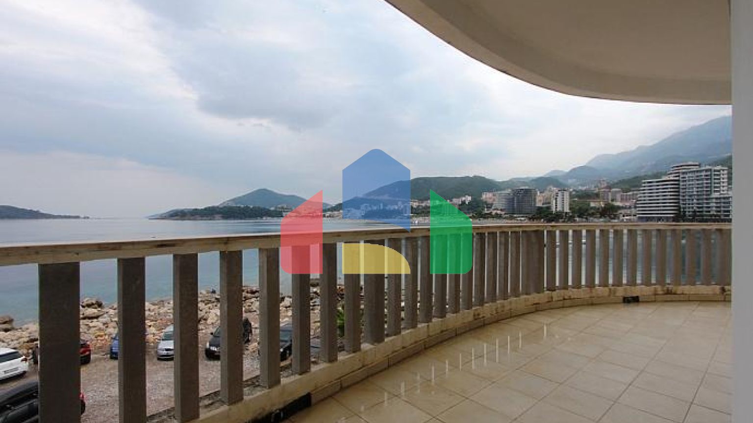 Квартира с панорамным видом на морское побережье, Рафаиловичи