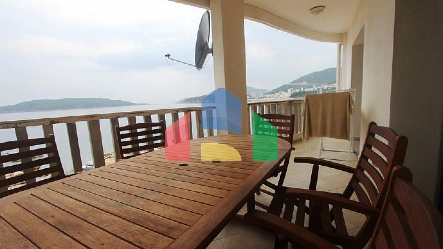 Квартира с панорамным видом на морское побережье, Рафаиловичи