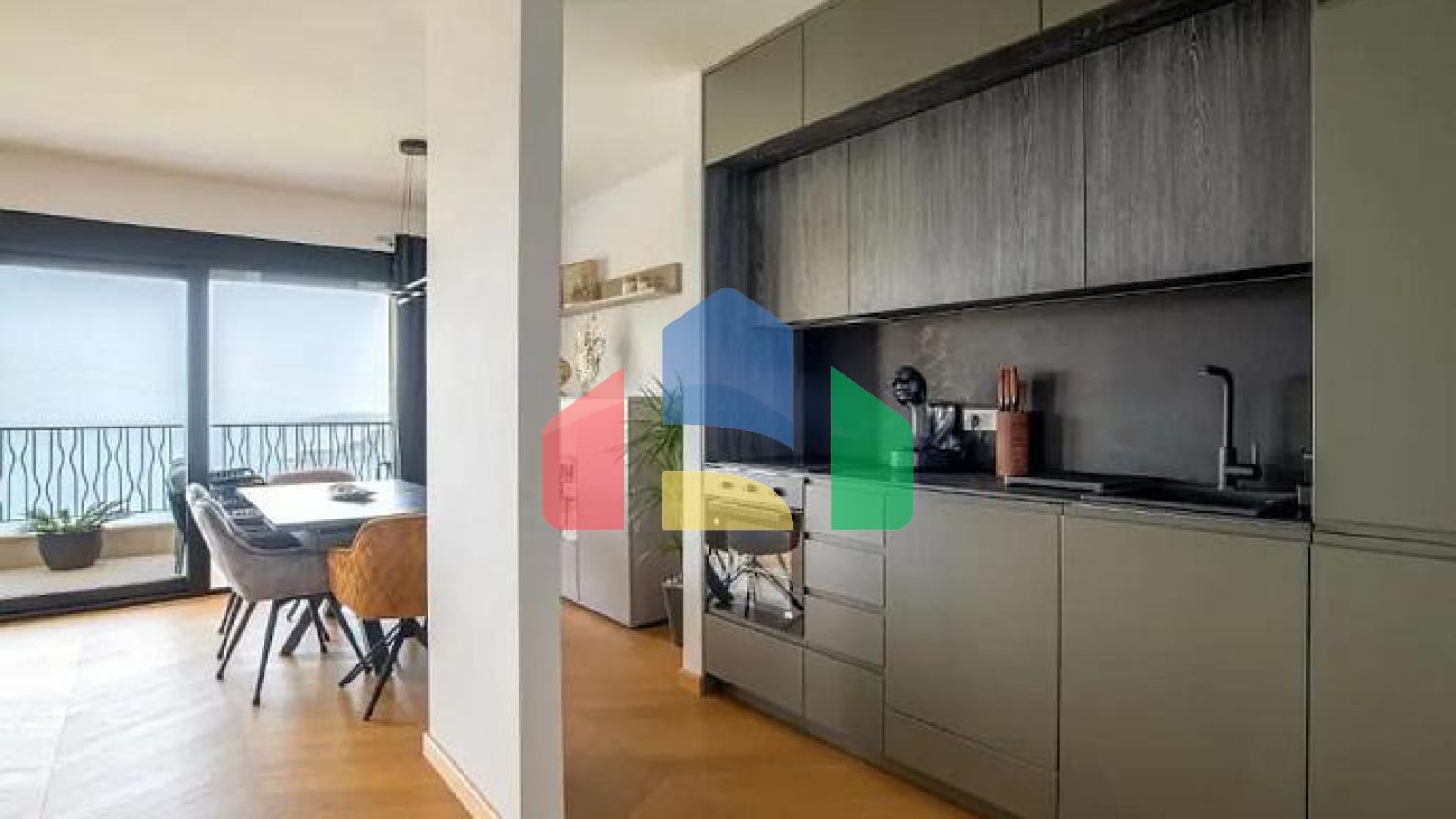 3-комнатная квартира, 90 м², Blizikuće — вид на Свети Стефан