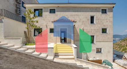 Villa for sale in a luxury complex in Blizikuce