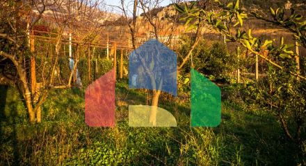 Дом с участком и панорманым видом на Будву Дом с участком и панорманым видом на Будву