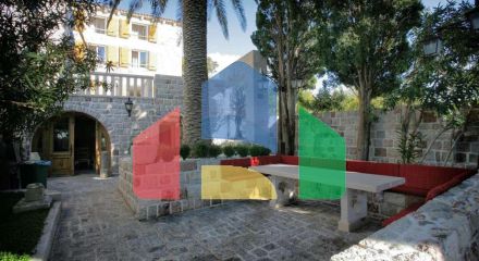 Вилла с бассейном с потрясающим видом в Скочидевойка