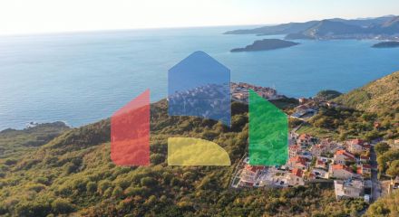 Роскошная вилла с видом на море и бассейном в Близикуче