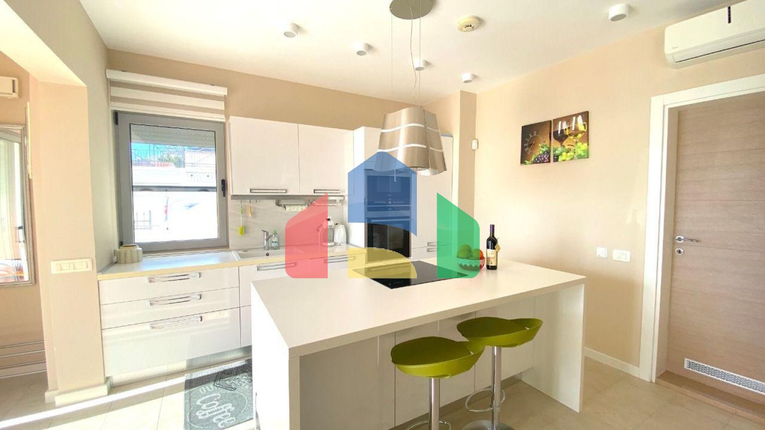 Роскошная вилла с видом на море и бассейном в Близикуче