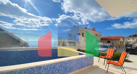 Роскошная вилла с видом на море и бассейном в Близикуче