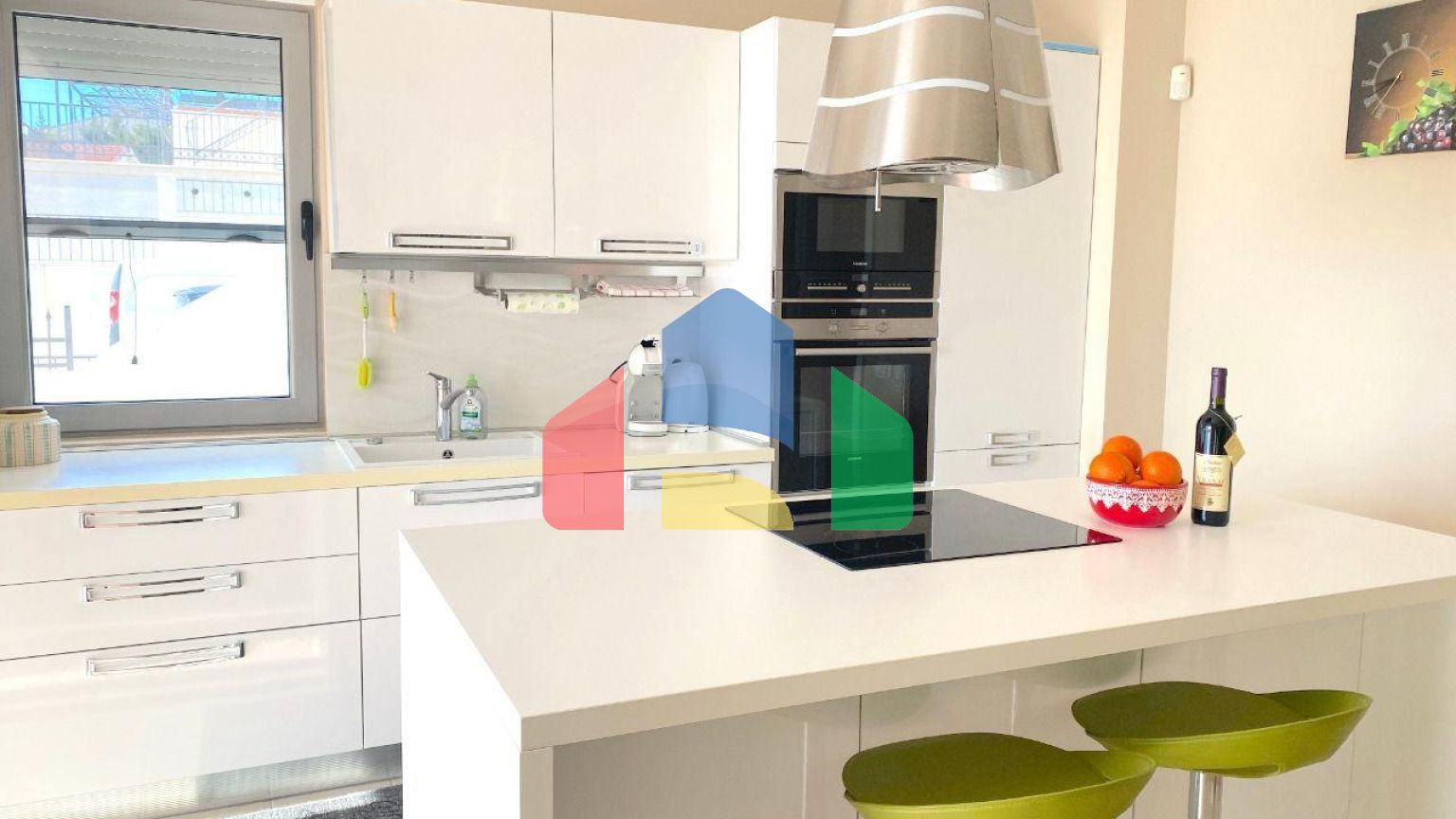 Роскошная вилла с видом на море и бассейном в Близикуче