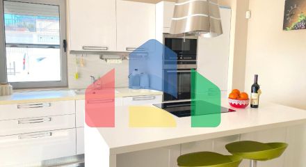 Роскошная вилла с видом на море и бассейном в Близикуче