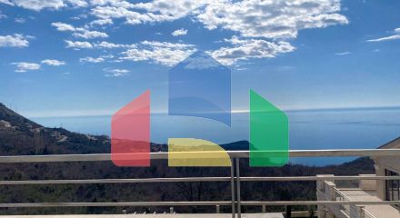 Роскошная вилла с видом на море и бассейном в Близикуче