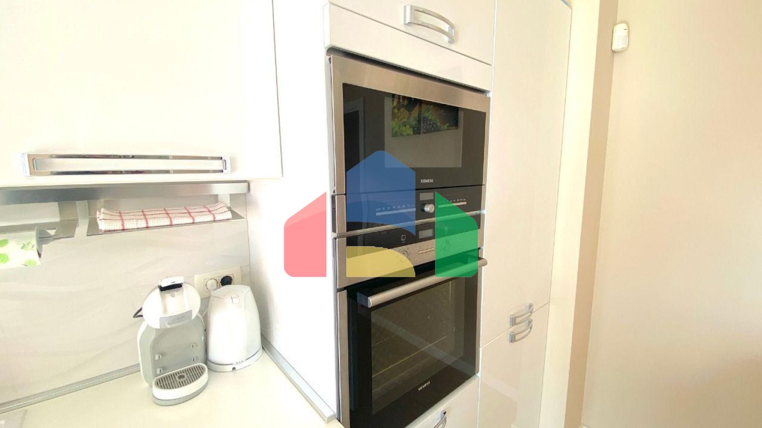 Роскошная вилла с видом на море и бассейном в Близикуче