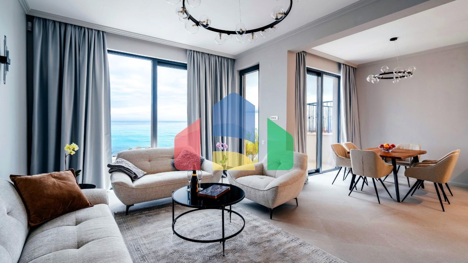 Роскошные таунхаусы с видом на море в закрытой резиденции в Будванской ривьере