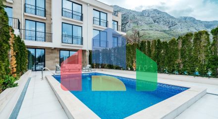 Роскошные таунхаусы с видом на море в закрытой резиденции в Будванской ривьере Роскошные таунхаусы с видом на море в закрытой резиденции в Будванской ривьере