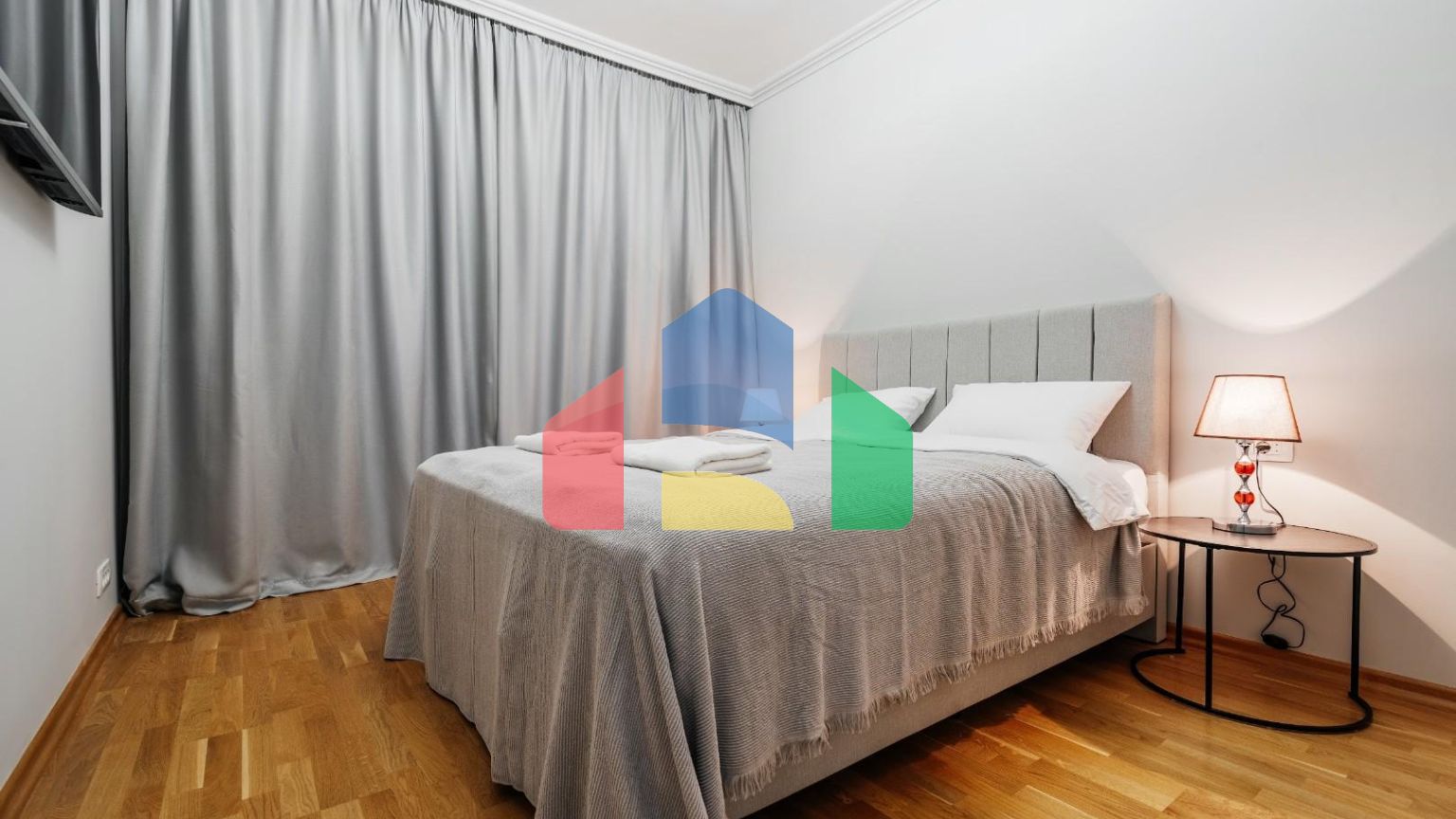 Роскошные таунхаусы с видом на море в закрытой резиденции в Будванской ривьере