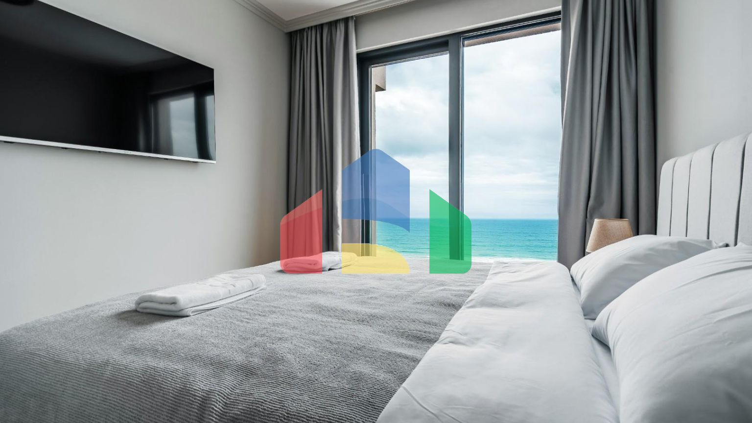 Роскошные таунхаусы с видом на море в закрытой резиденции в Будванской ривьере