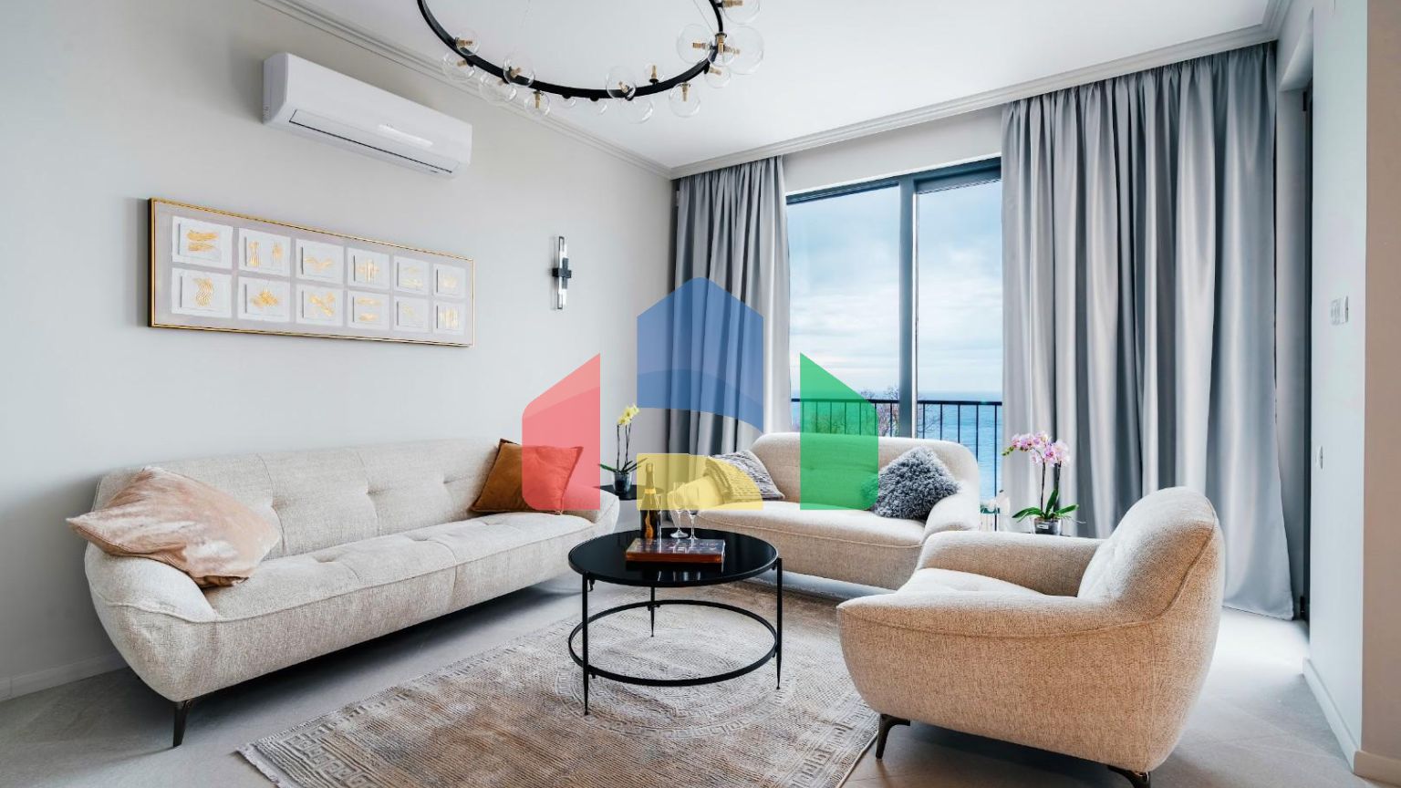 Таунхаус с панорамным видом на море в закрытой резиденции в Будванской ривьере