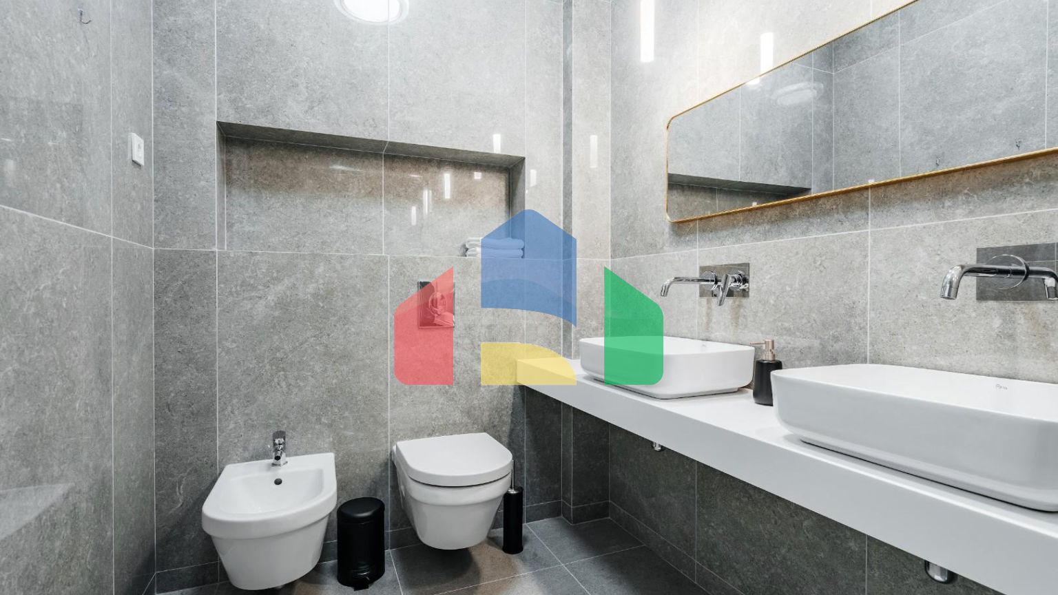 Таунхаус с панорамным видом на море в закрытой резиденции в Будванской ривьере