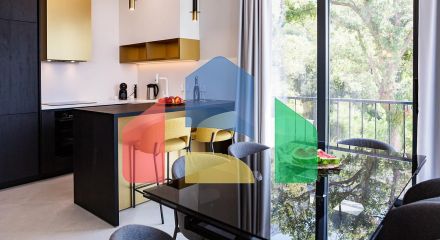 Таунхаус с панорамным видом на Адриатическое море в закрытом комплексе в Будванской ривьере