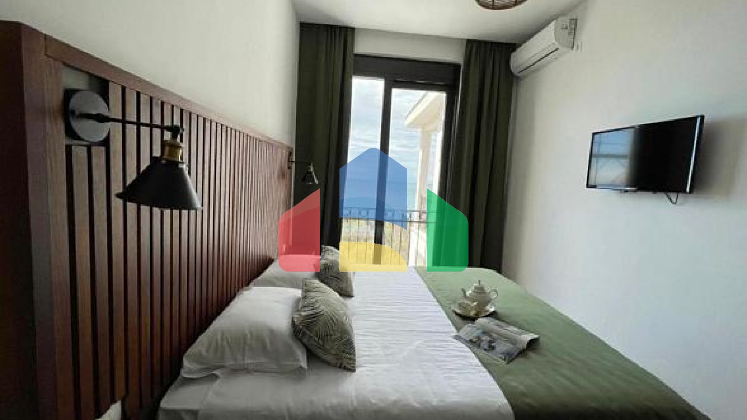 ПРОДАЁТСЯ – Роскошные апартаменты с видом на море | Эксклюзивное место рядом с Будвой | Гаражное место включено в стоимость