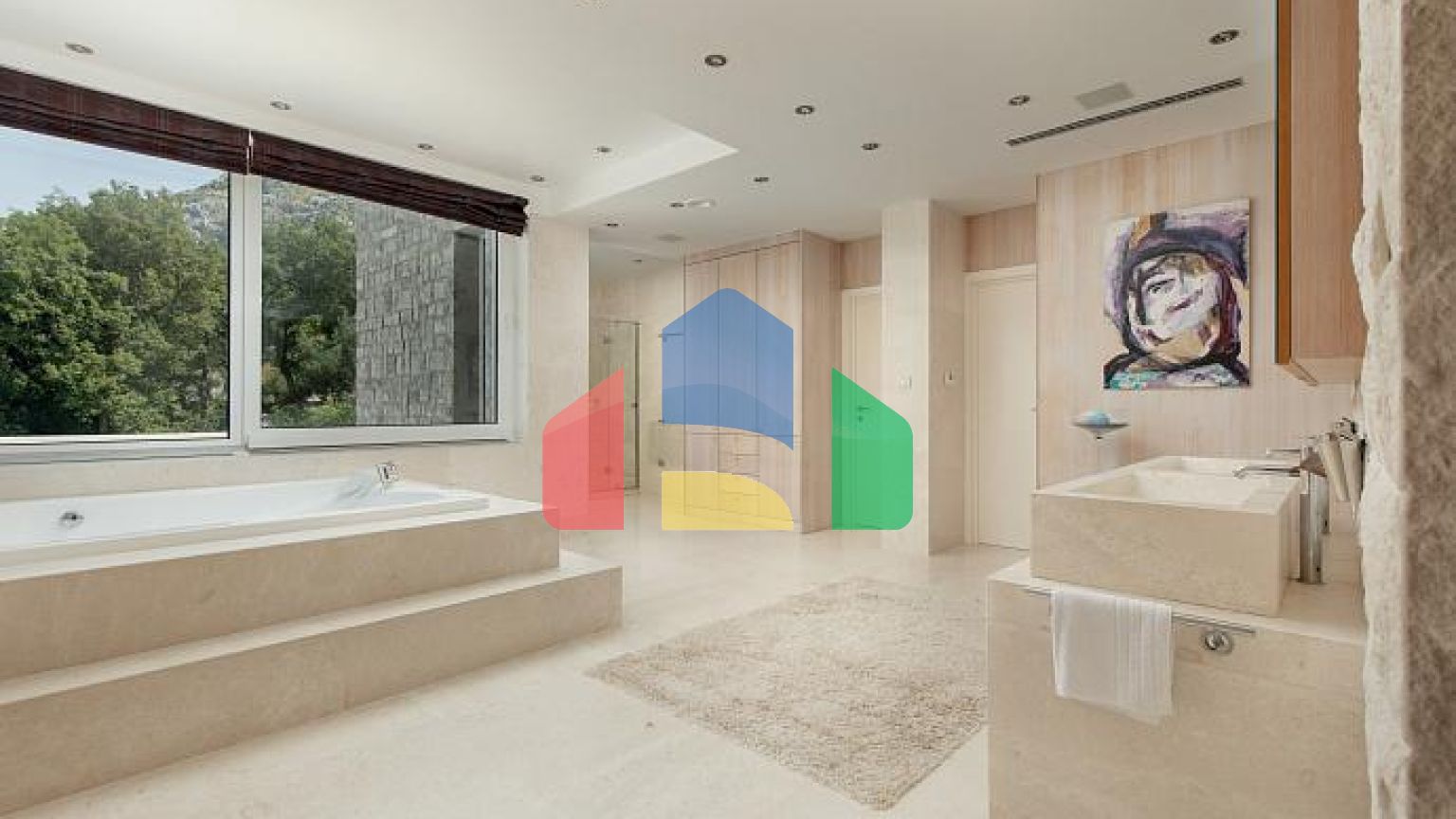 Элегантный каменный особняк с видом на море рядом со Святой Стефан