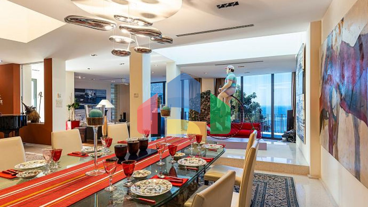 Элегантный каменный особняк с видом на море рядом со Святой Стефан