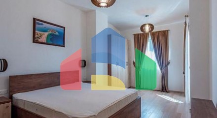 Комплекс из 6 вилл с бассейном с открытым видом на море