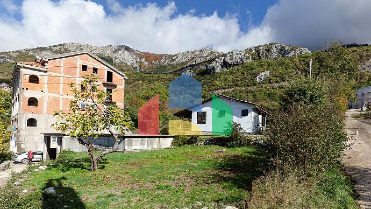 Участок с видом на море и собственным источником воды – Лапчичи, 1,000 м²