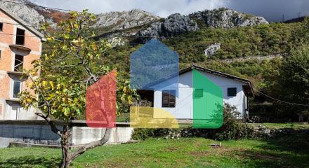 Участок с видом на море и собственным источником воды – Лапчичи, 1,000 м²