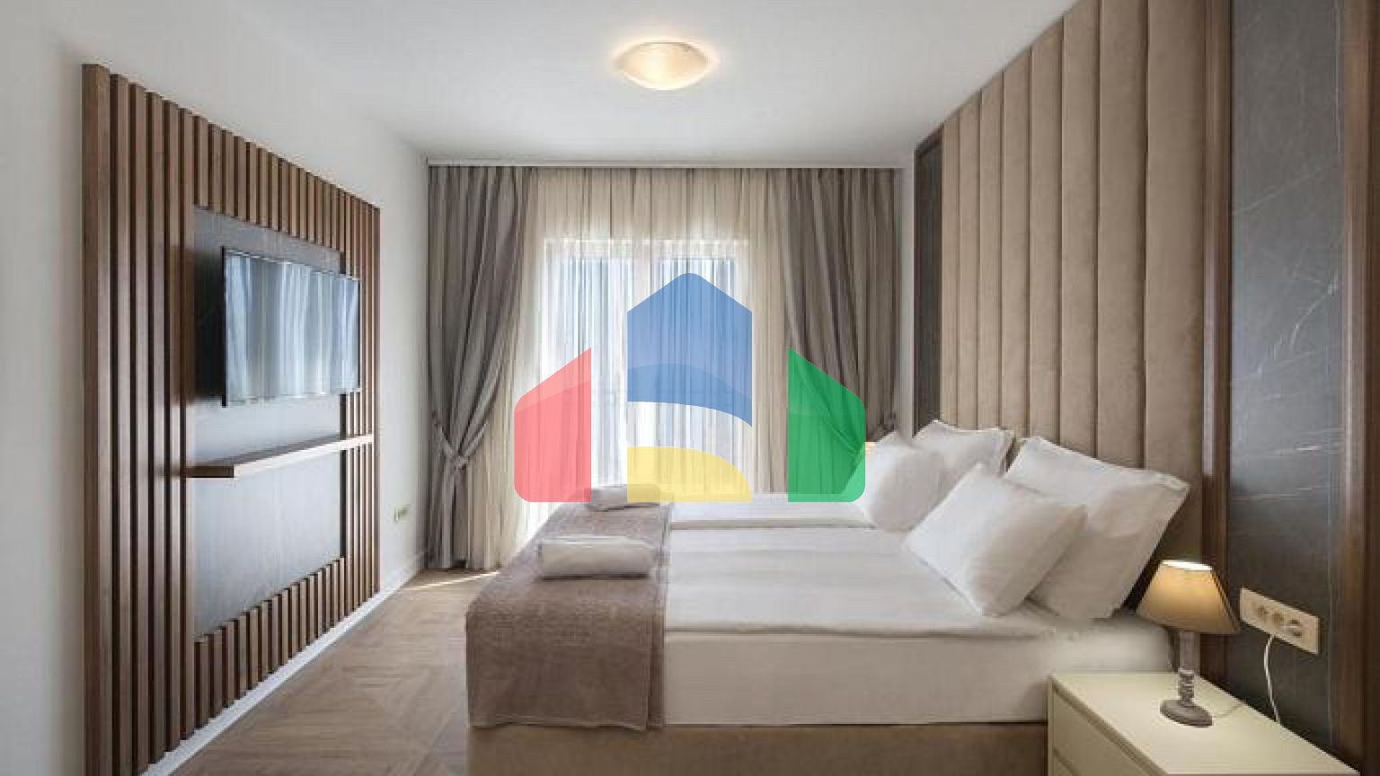 Прекрасная вилла с панорамным видом на море.