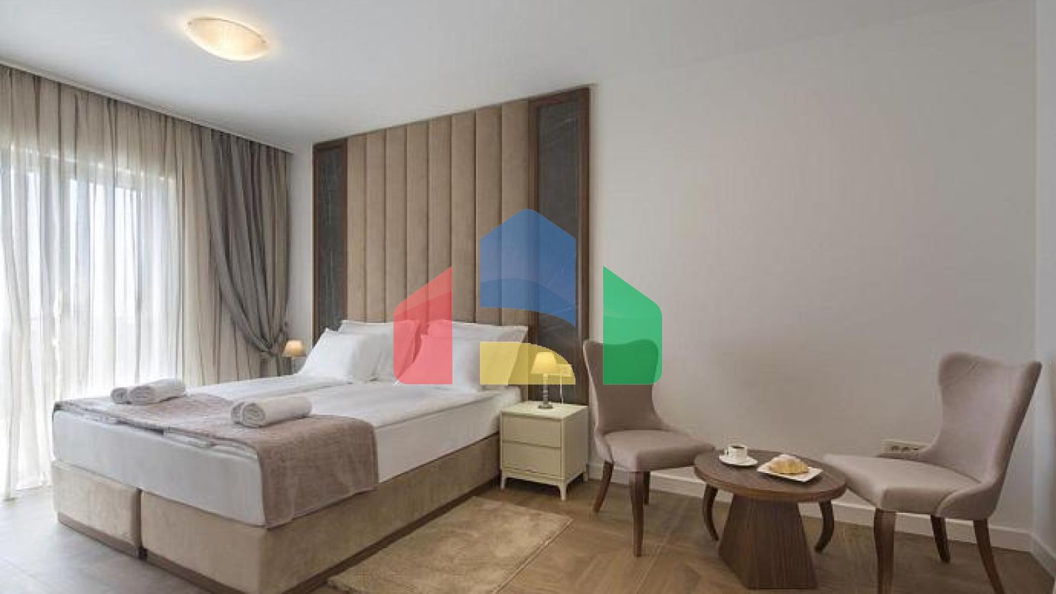 Прекрасная вилла с панорамным видом на море.