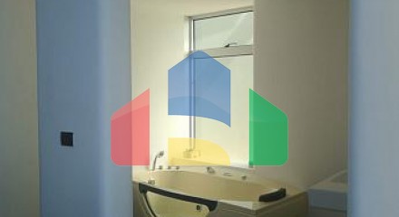 Дом общей площадью 333 м2 с тремя спальными комнатами