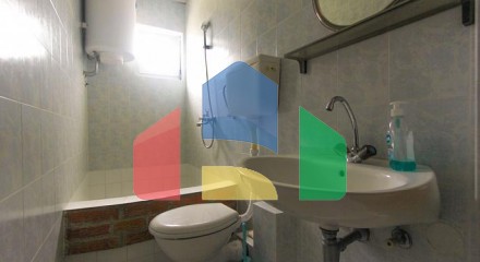 Трехэтажный таунхаус с потрясающим видом на море в Херцег-Нови
