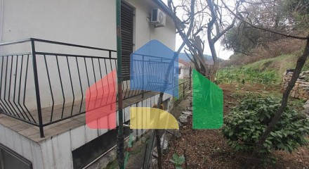 Дом в Херцег Нови
