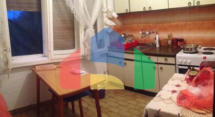 Трехэтажной дом в Дженовичи