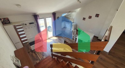 На продажу мансарда в Хергец-Нови с видом на море