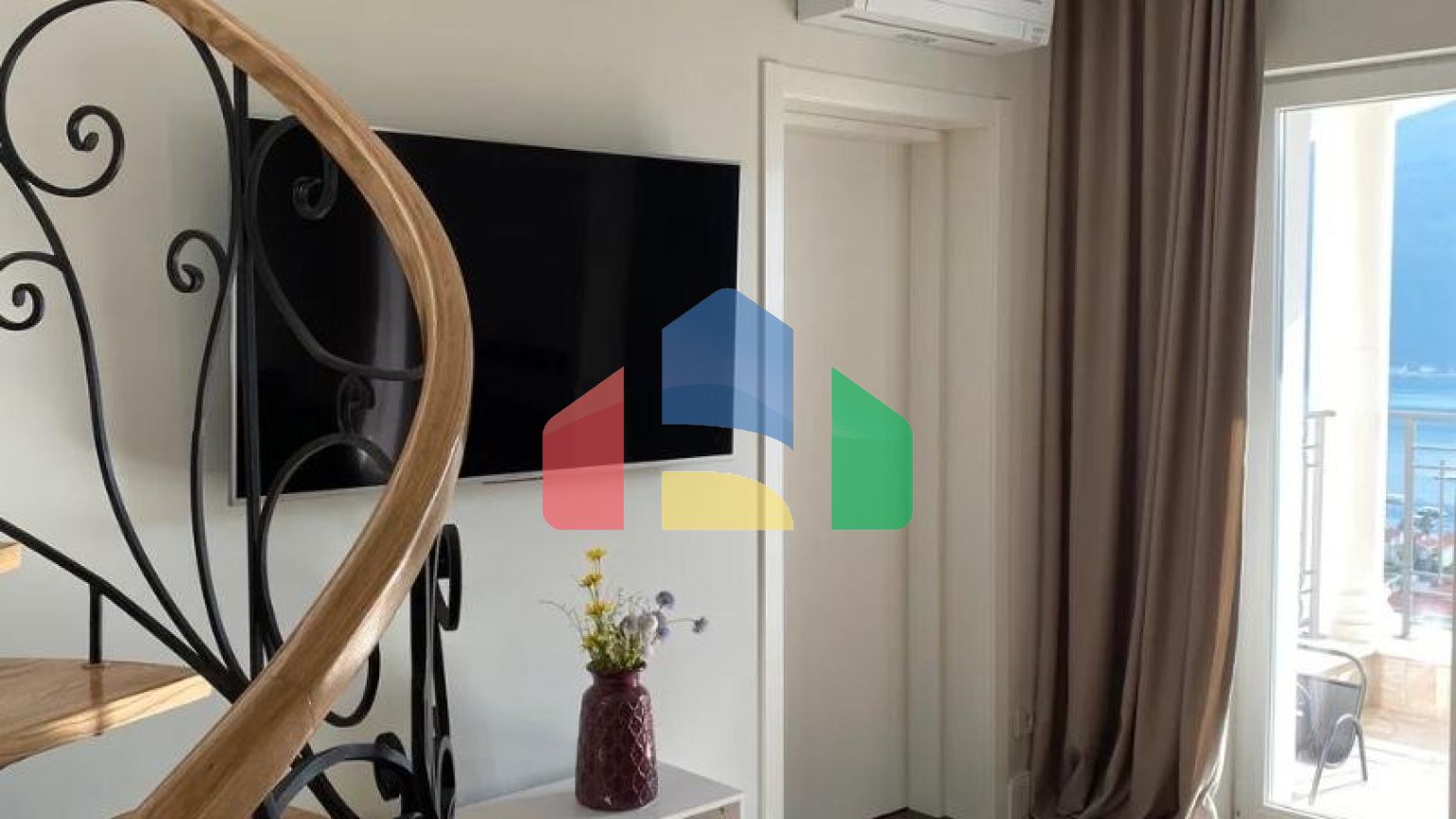 Жилой комплекс вилл в Дженовичи с панорамным видом на море вблизи Porto Novi