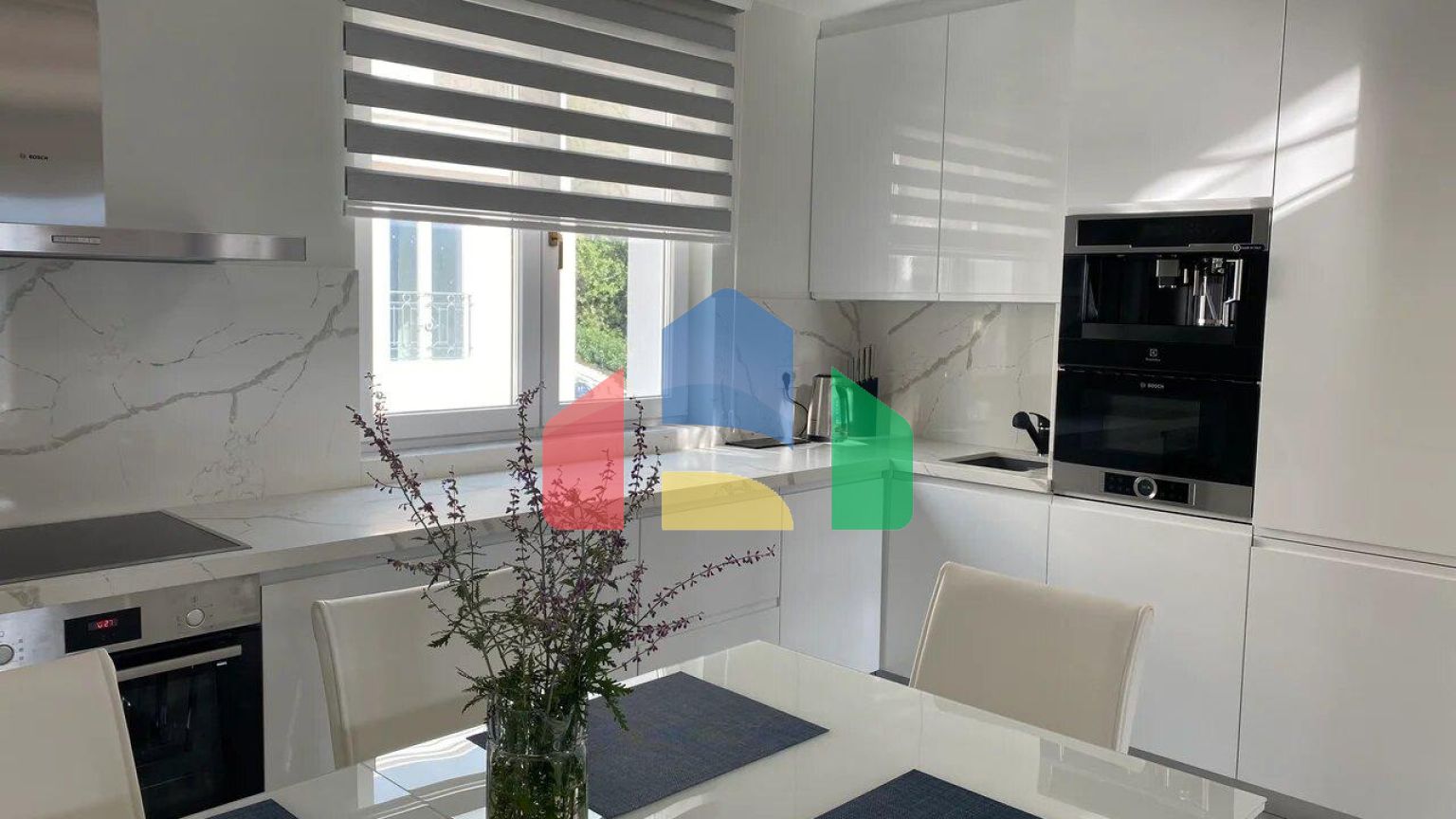 Жилой комплекс вилл в Дженовичи с панорамным видом на море вблизи Porto Novi